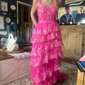 Pink Layered Lace Prom Dress/Gown
